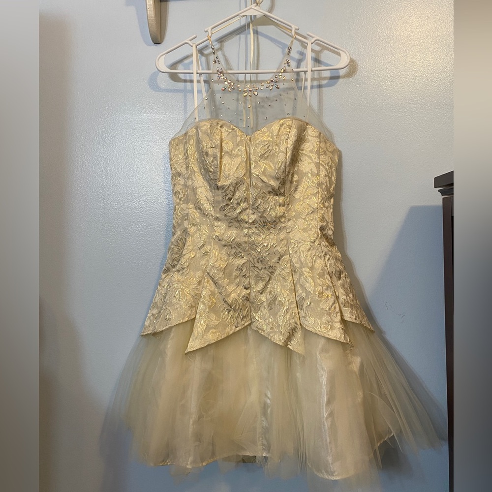 Gold/champagne elegant semi formal dress